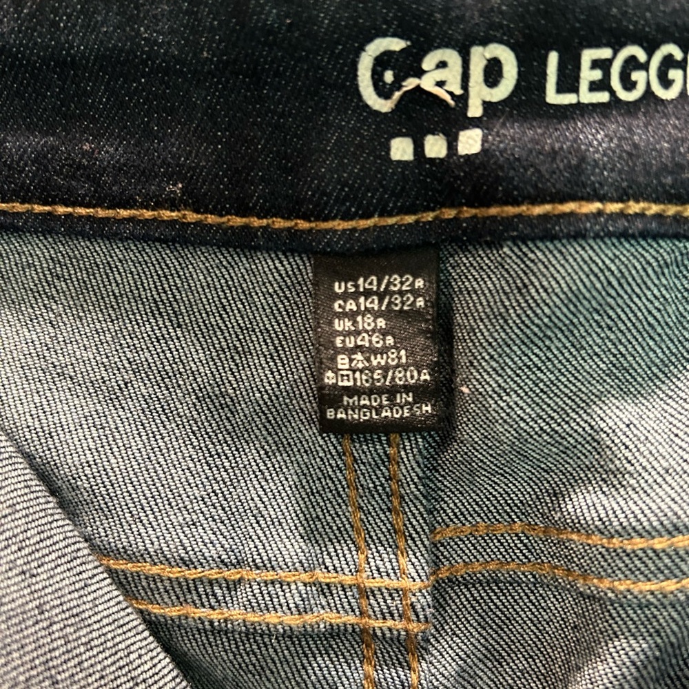 Cap Leggings in Dark Blue Denim